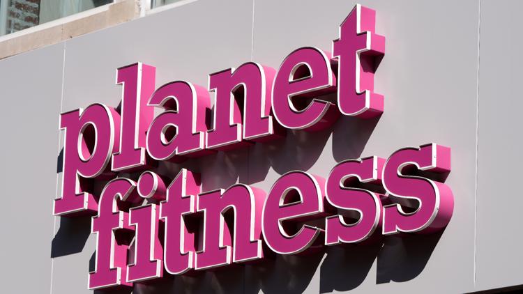 Woman sues Frisco Planet Fitness after being secretly recorded nude in tanning bed, lawsuit says — WFAA (Dallas-Fort Worth)